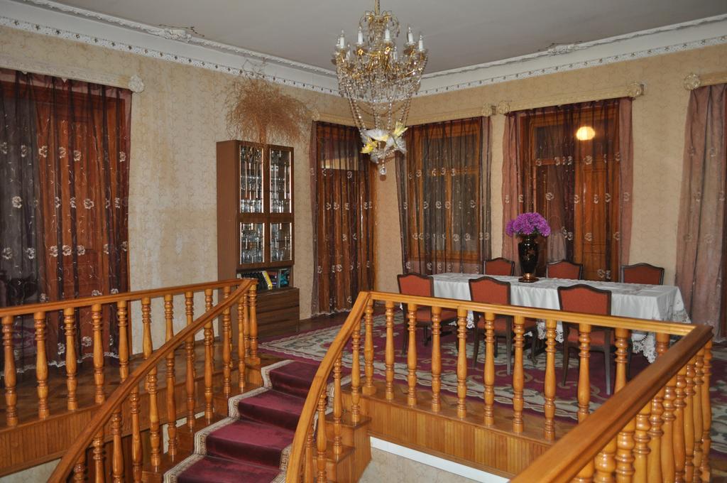 Guest House Cico Telavi Exterior foto
