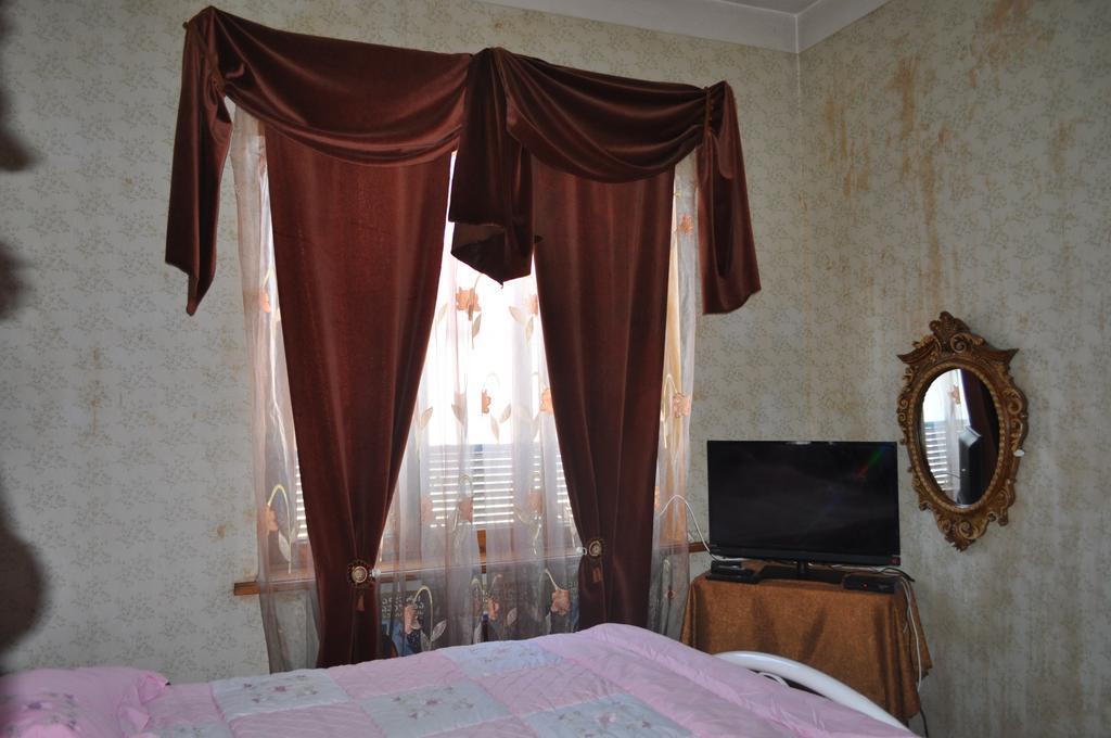 Guest House Cico Telavi Exterior foto