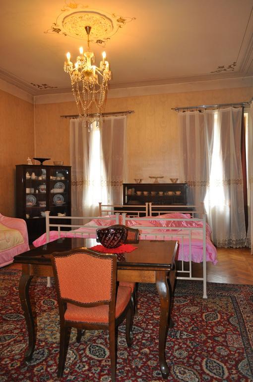 Guest House Cico Telavi Exterior foto