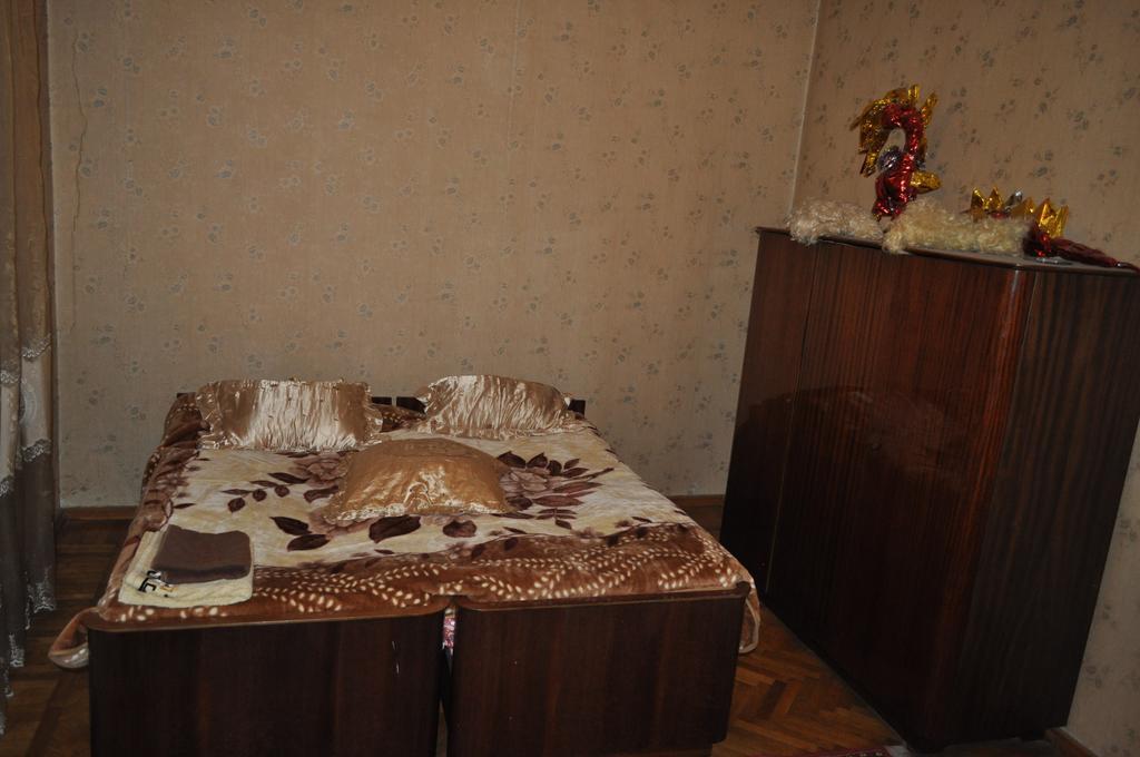 Guest House Cico Telavi Exterior foto